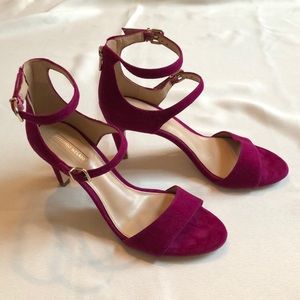 Antonio Melani fuscos suede heel sandals